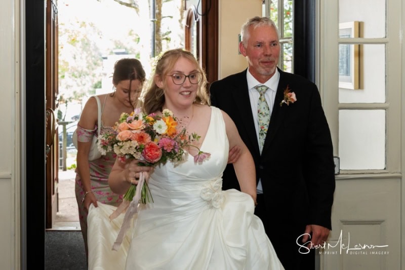The bride's arrival