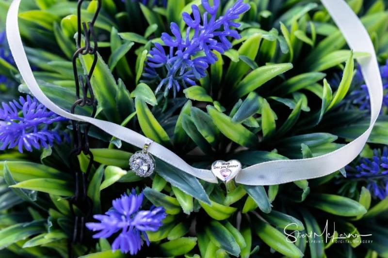 A tribute in the flowers