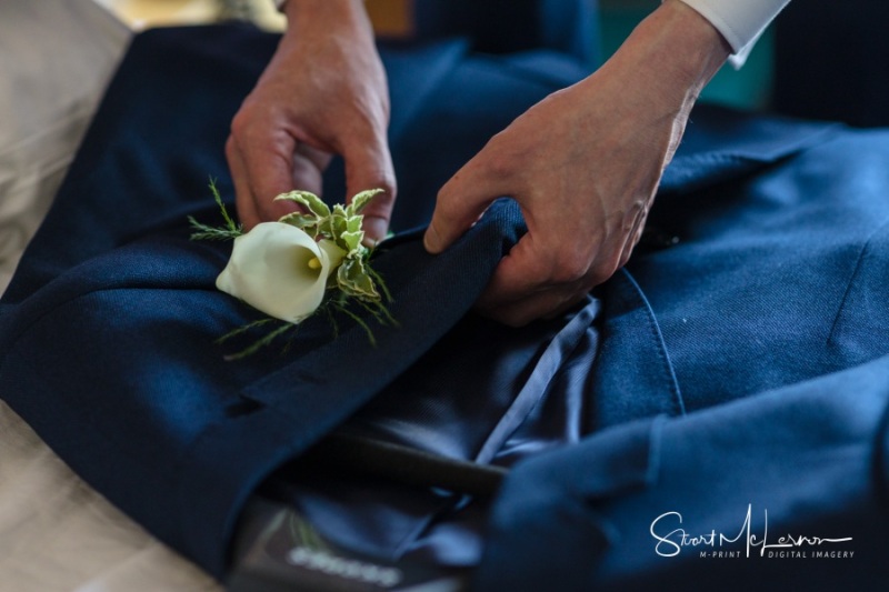 Fixing the buttonholes
