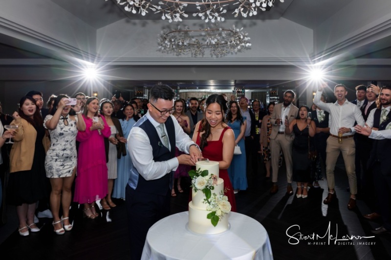 Cake cut