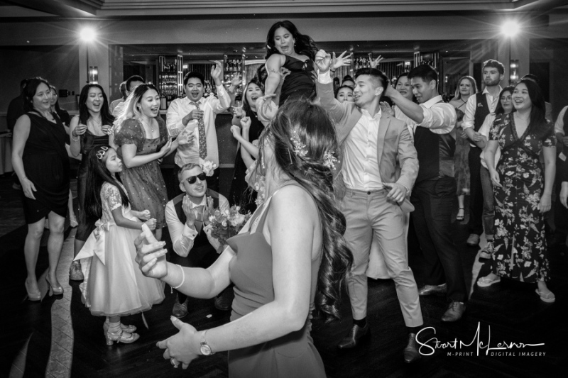 Bouquet toss